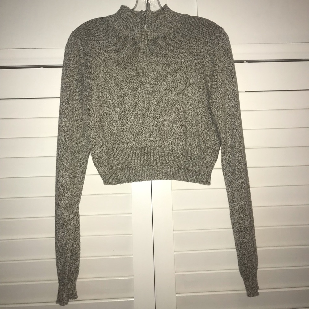 Brandy Melville Sweater